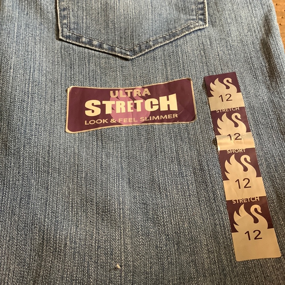 Brand new with tags Gloria Vanderbilt jeans.